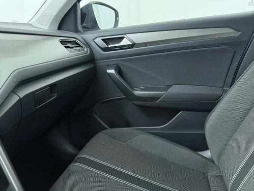 Volkswagen T-Roc - Afbeelding 26 van 30