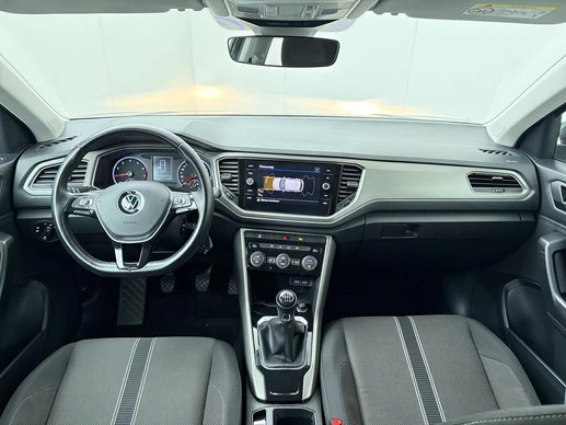 Volkswagen T-Roc - Afbeelding 27 van 30