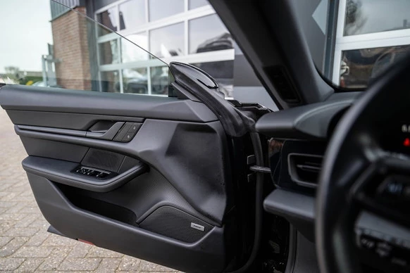 Porsche Taycan - Afbeelding 13 van 30