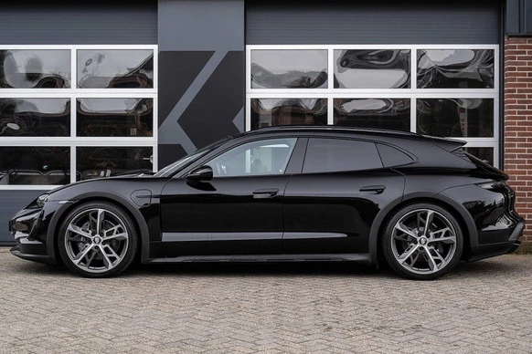 Porsche Taycan - Afbeelding 27 van 30