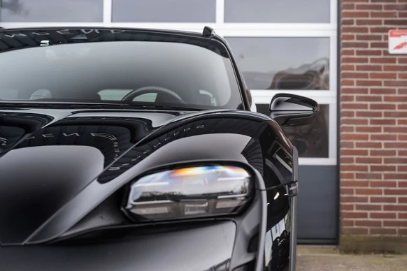 Porsche Taycan - Afbeelding 29 van 30