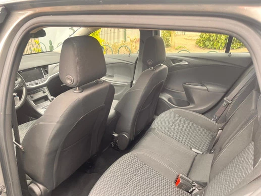 Opel Astra - Afbeelding 25 van 30