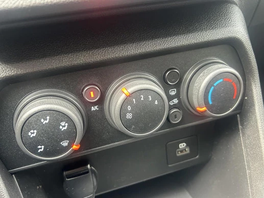 Dacia Sandero - Afbeelding 15 van 25