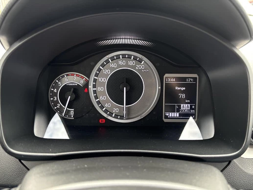 Suzuki Ignis - Afbeelding 12 van 30