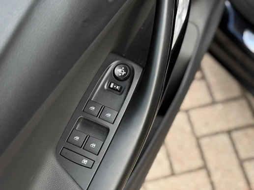 Opel Astra - Afbeelding 9 van 30