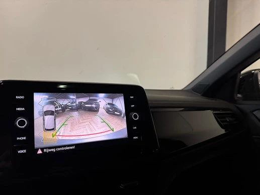 Volkswagen T-Roc - Afbeelding 22 van 30