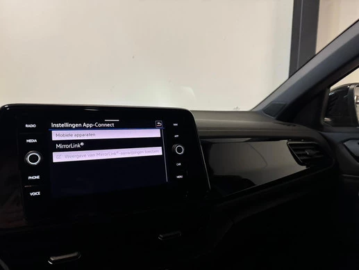 Volkswagen T-Roc - Afbeelding 28 van 30