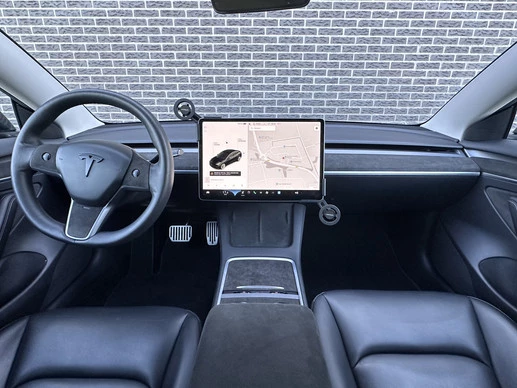 Tesla Model 3 - Afbeelding 2 van 30