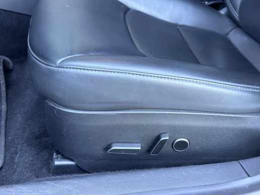 Tesla Model 3 - Afbeelding 12 van 30