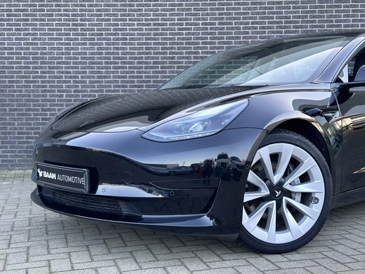 Tesla Model 3 - Afbeelding 13 van 30