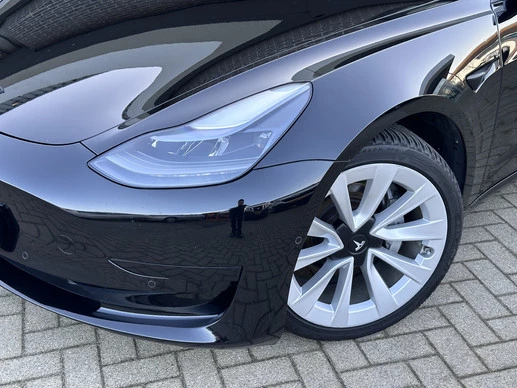 Tesla Model 3 - Afbeelding 14 van 30