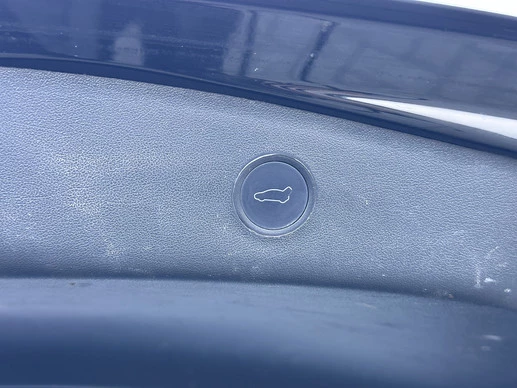 Tesla Model 3 - Afbeelding 21 van 30