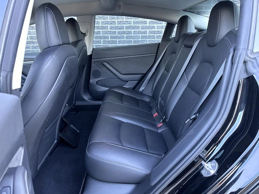 Tesla Model 3 - Afbeelding 23 van 30