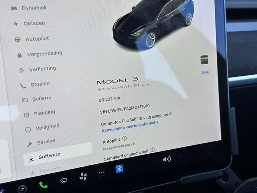 Tesla Model 3 - Afbeelding 25 van 30