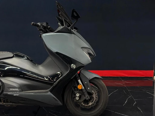 Yamaha T-MAX - Afbeelding 12 van 13