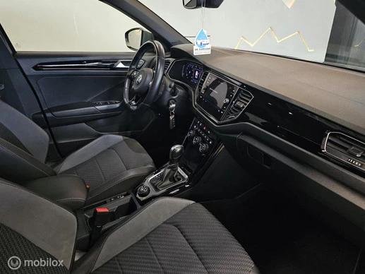 Volkswagen T-Roc - Afbeelding 21 van 30