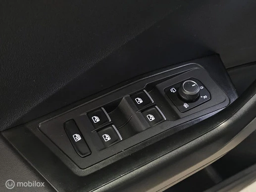 Volkswagen T-Roc - Afbeelding 29 van 30