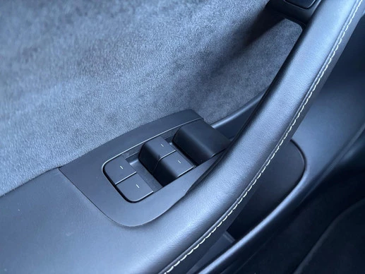 Tesla Model 3 - Afbeelding 14 van 26