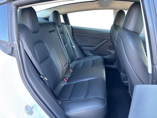 Tesla Model 3 - Afbeelding 26 van 26