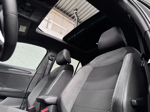 Volkswagen T-Roc - Afbeelding 11 van 30