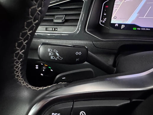 Volkswagen T-Roc - Afbeelding 25 van 30