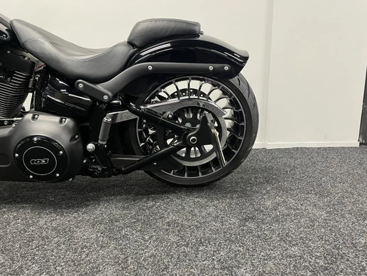 Harley-Davidson Breakout - Afbeelding 15 van 21