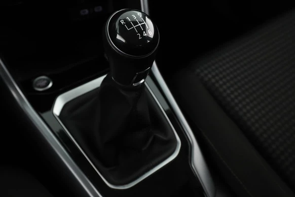 Volkswagen T-Roc - Afbeelding 16 van 30