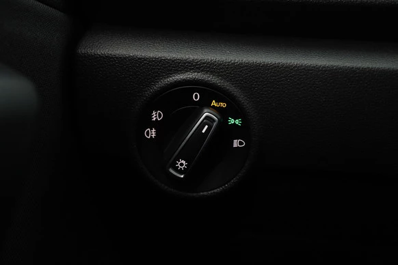 Volkswagen T-Roc - Afbeelding 19 van 30