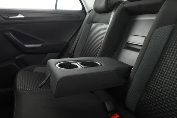 Volkswagen T-Roc - Afbeelding 22 van 30