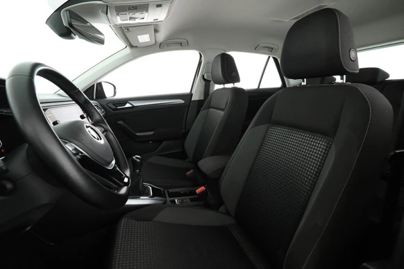 Volkswagen T-Roc - Afbeelding 23 van 30