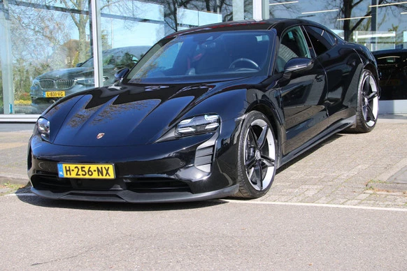 Porsche Taycan - Afbeelding 1 van 24