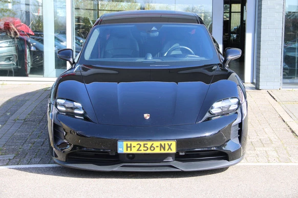 Porsche Taycan - Afbeelding 2 van 24