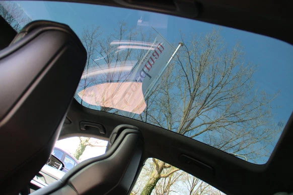 Porsche Taycan - Afbeelding 12 van 24