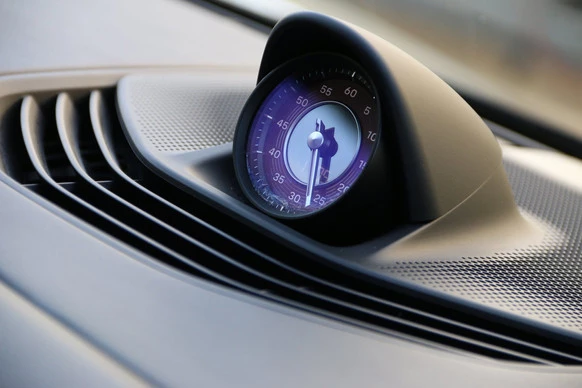 Porsche Taycan - Afbeelding 14 van 24