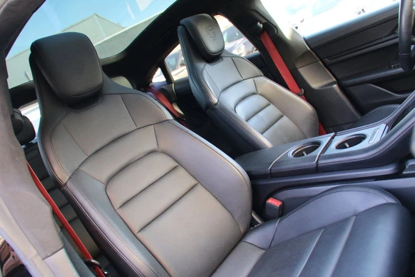 Porsche Taycan - Afbeelding 15 van 24
