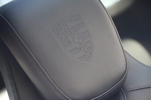 Porsche Taycan - Afbeelding 16 van 24