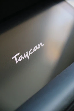 Porsche Taycan - Afbeelding 22 van 24