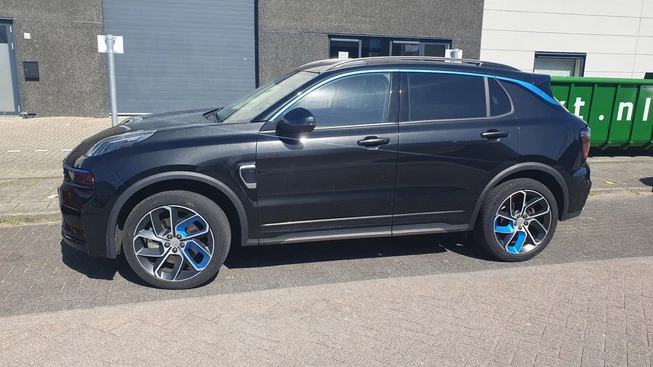 Lynk & Co 01 - Afbeelding 1 van 16