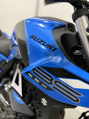 Suzuki GSX - Afbeelding 5 van 20