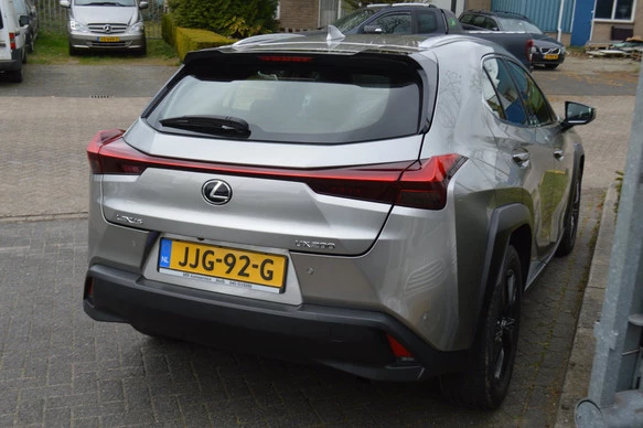 Lexus UX - Afbeelding 16 van 27