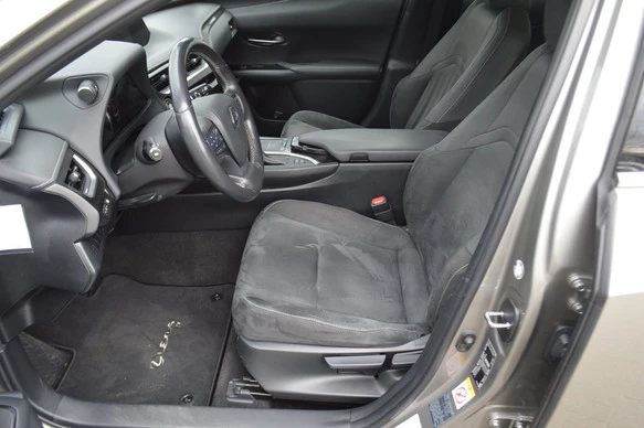 Lexus UX - Afbeelding 19 van 27
