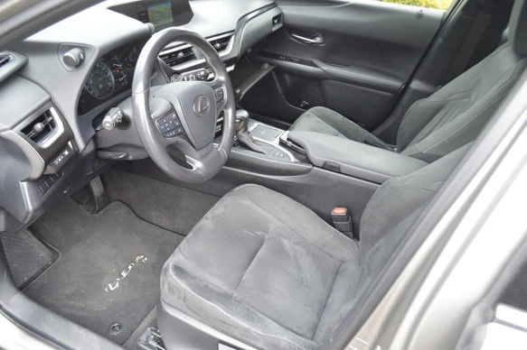Lexus UX - Afbeelding 20 van 27