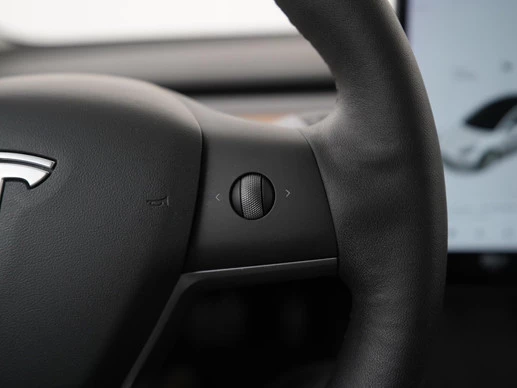 Tesla Model 3 - Afbeelding 9 van 30