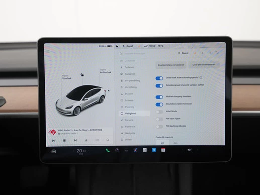 Tesla Model 3 - Afbeelding 17 van 30