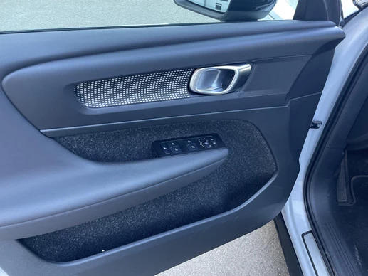 Volvo XC40 - Afbeelding 10 van 30