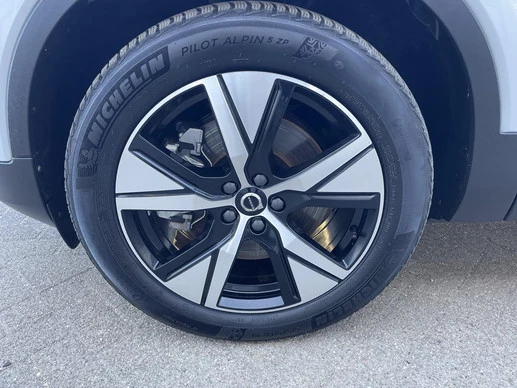 Volvo XC40 - Afbeelding 18 van 30