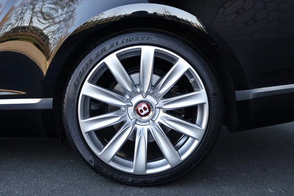 Bentley Continental GT - Afbeelding 13 van 30