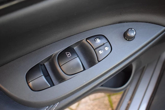 Nissan Pulsar - Afbeelding 13 van 30