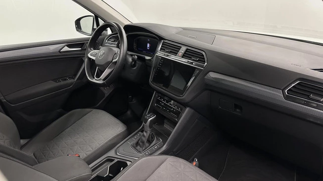 Volkswagen Tiguan - Afbeelding 18 van 30