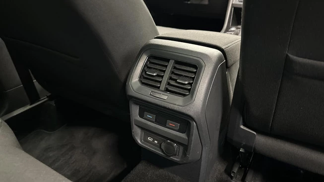 Volkswagen Tiguan - Afbeelding 23 van 30
